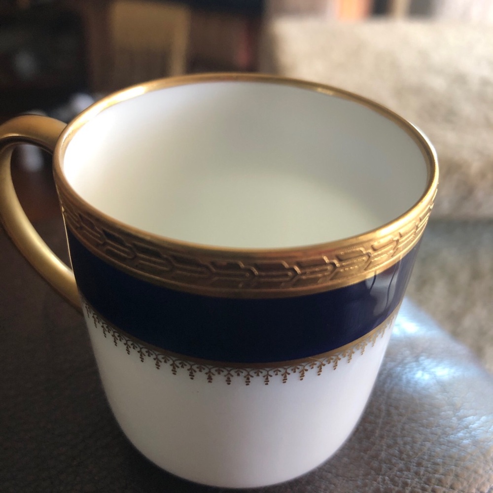 Tiffany & Co. 4 Vintage White Porcelain Saucer with Gold Band & 3 Bavaria Cups - Picture 7 of 16